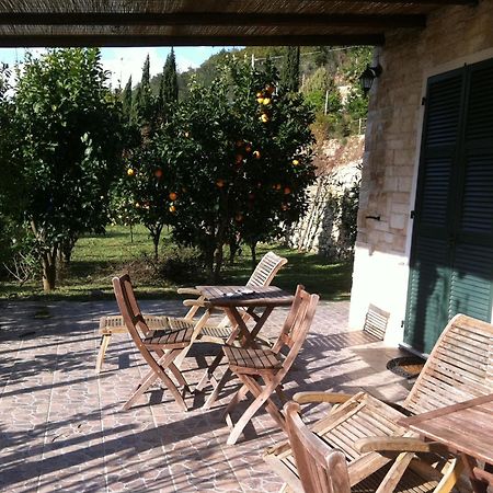 Agriturismo La Rocca Di Perti Finale Ligure Luaran gambar