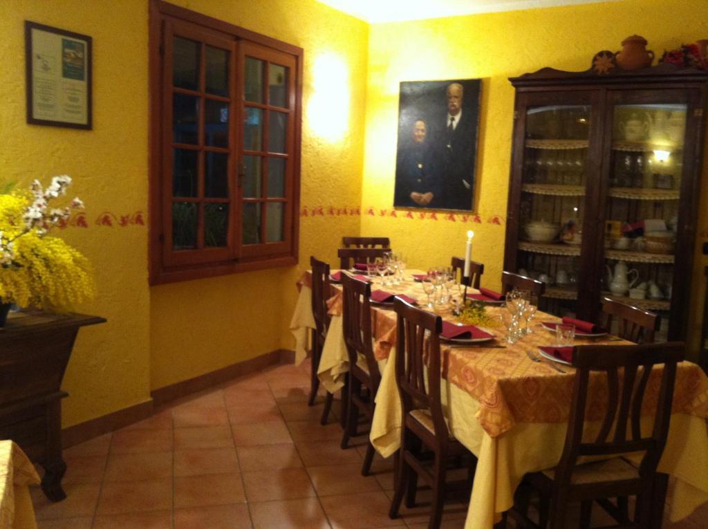 Agriturismo La Rocca Di Perti Finale Ligure Luaran gambar